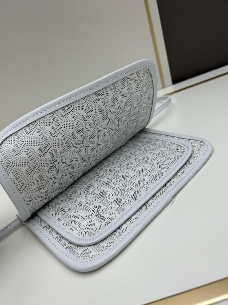 Goyard Clutch Bags